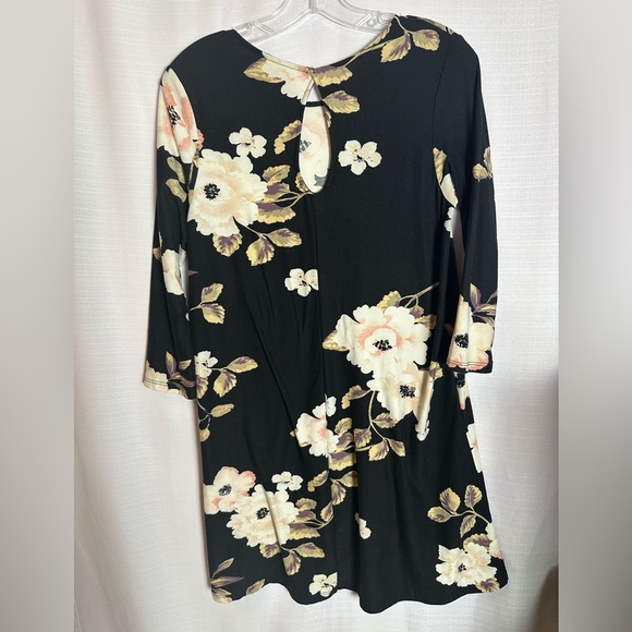 Bobbie Brooks women’s flower patterned dress, size M, 3/4 sleeves - Picture 3 of 6